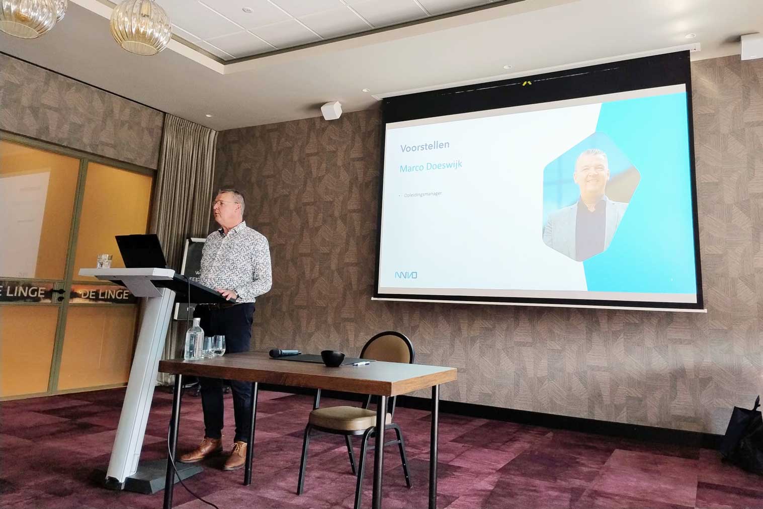 Opleidingsmanager Marco opende de bijeenkomst met een warm welkom Diploma-uitreiking VTSO-opleiding