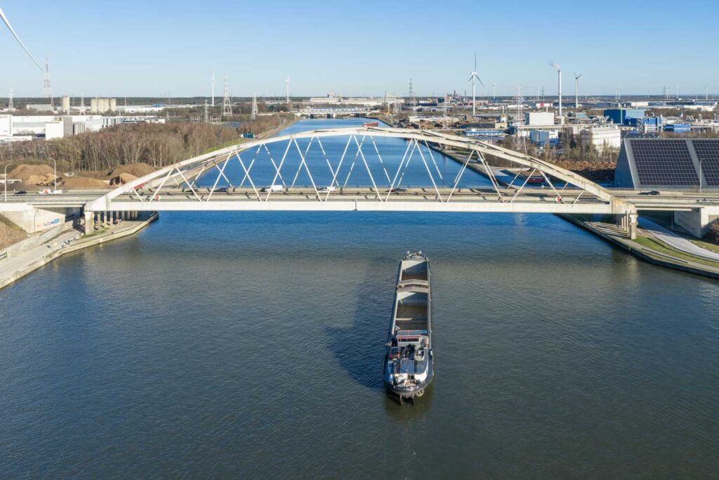 Diepenbeek, Albertkanaal, Belgium